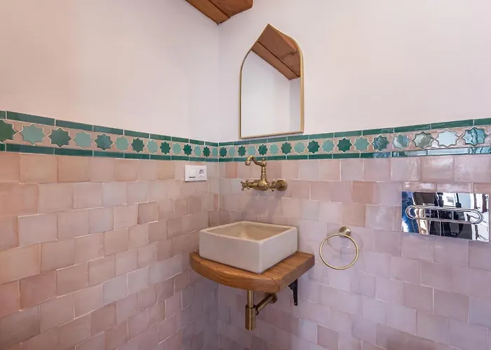 Chezmoihomes Luxury Sacromonte