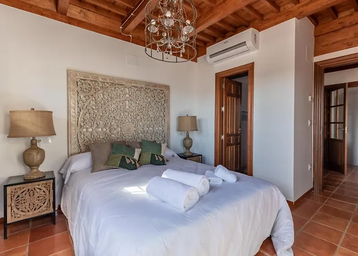 Chezmoihomes Luxury Sacromonte *