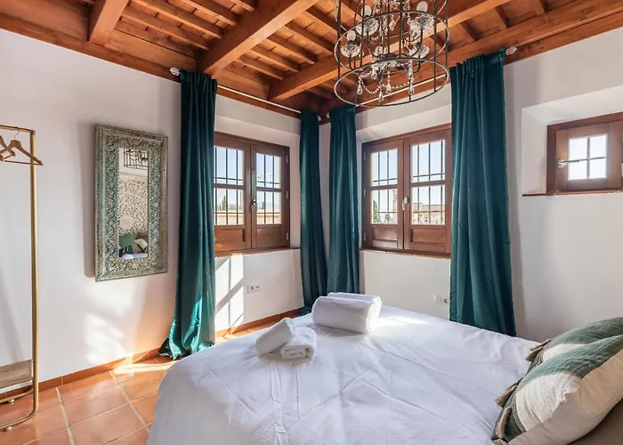 Chezmoihomes Luxury Sacromonte