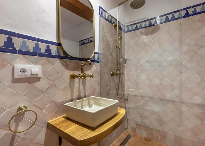 Chezmoihomes Luxury Sacromonte *