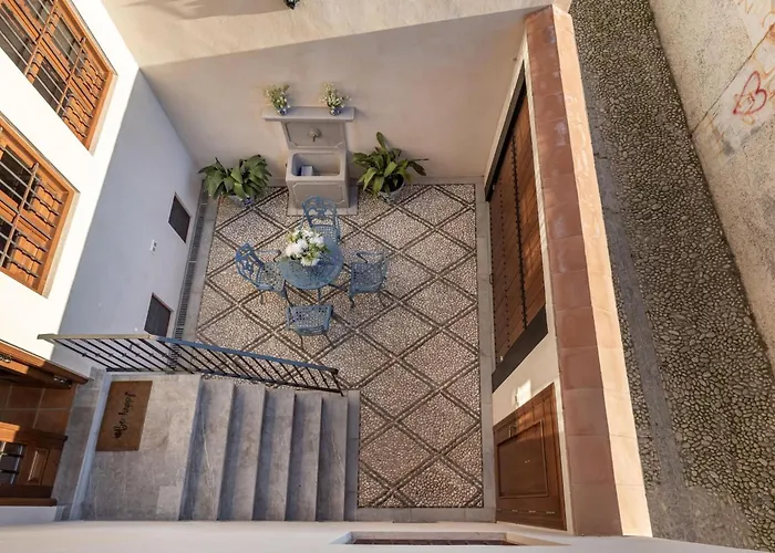 Chezmoihomes Luxury Sacromonte *